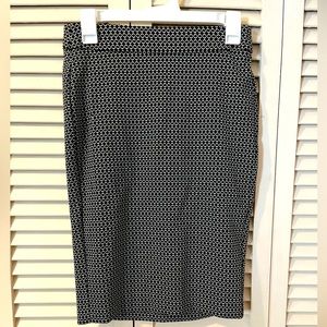 COPY - *5 for $15 Elle black and white pencil skirt